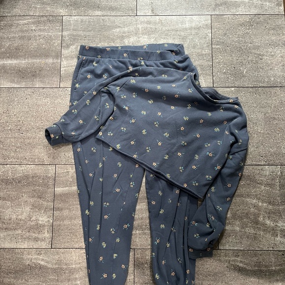Colsie Navy Floral Lounge Set - Picture 1 of 4